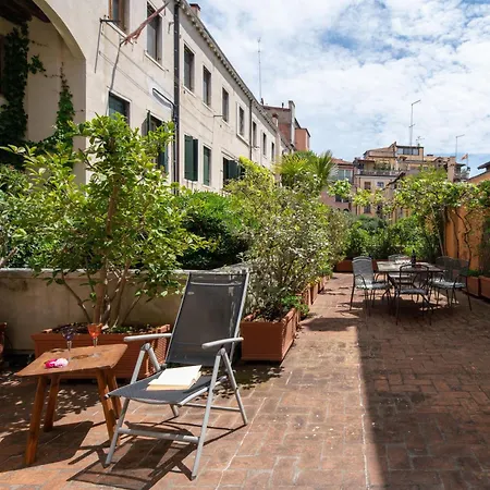 شقة Accademia Terrazza *