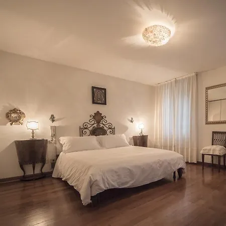 Apartment Accademia Terrazza Venedig