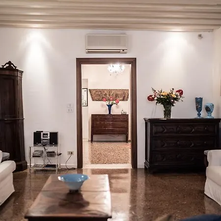 Accademia Terrazza * Venetië