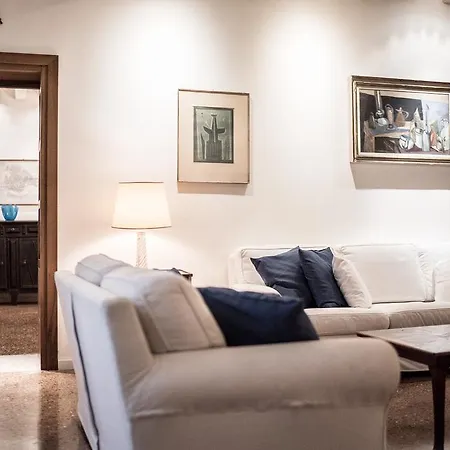 Appartement Accademia Terrazza Venetië