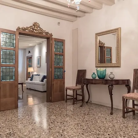 Accademia Terrazza * Venetië