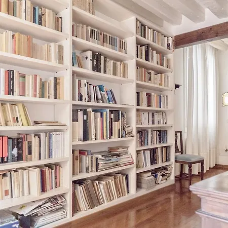 Accademia Terrazza * Venetië