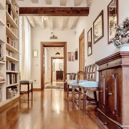 Appartement Accademia Terrazza Venetië