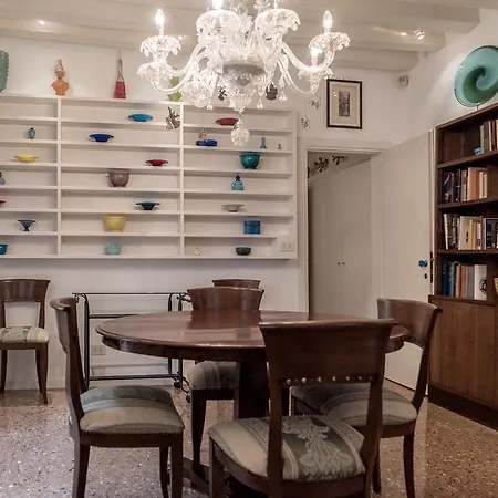 Accademia Terrazza דירה