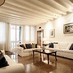 Accademia Terrazza Venedig