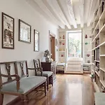 Accademia Terrazza Apartment *