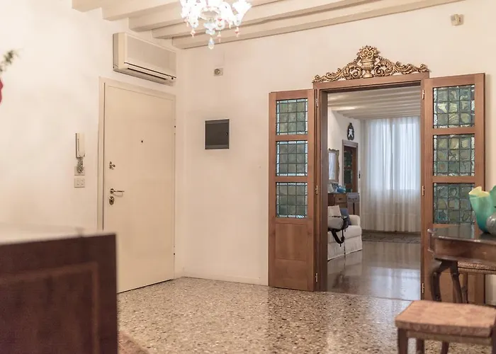 Accademia Terrazza * Venedig